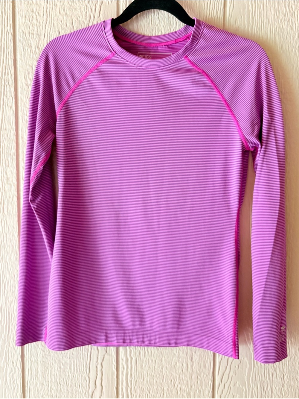 FIGS Women’s Salta Seamless Long Sleeve Underscrub Purple Stripe M